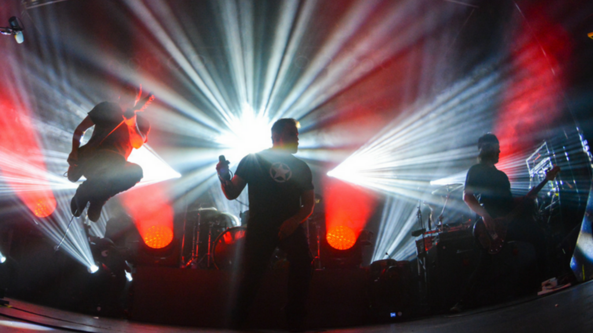 I Mother Earth  —  FirstOntario PAC - downtown St. Catharines